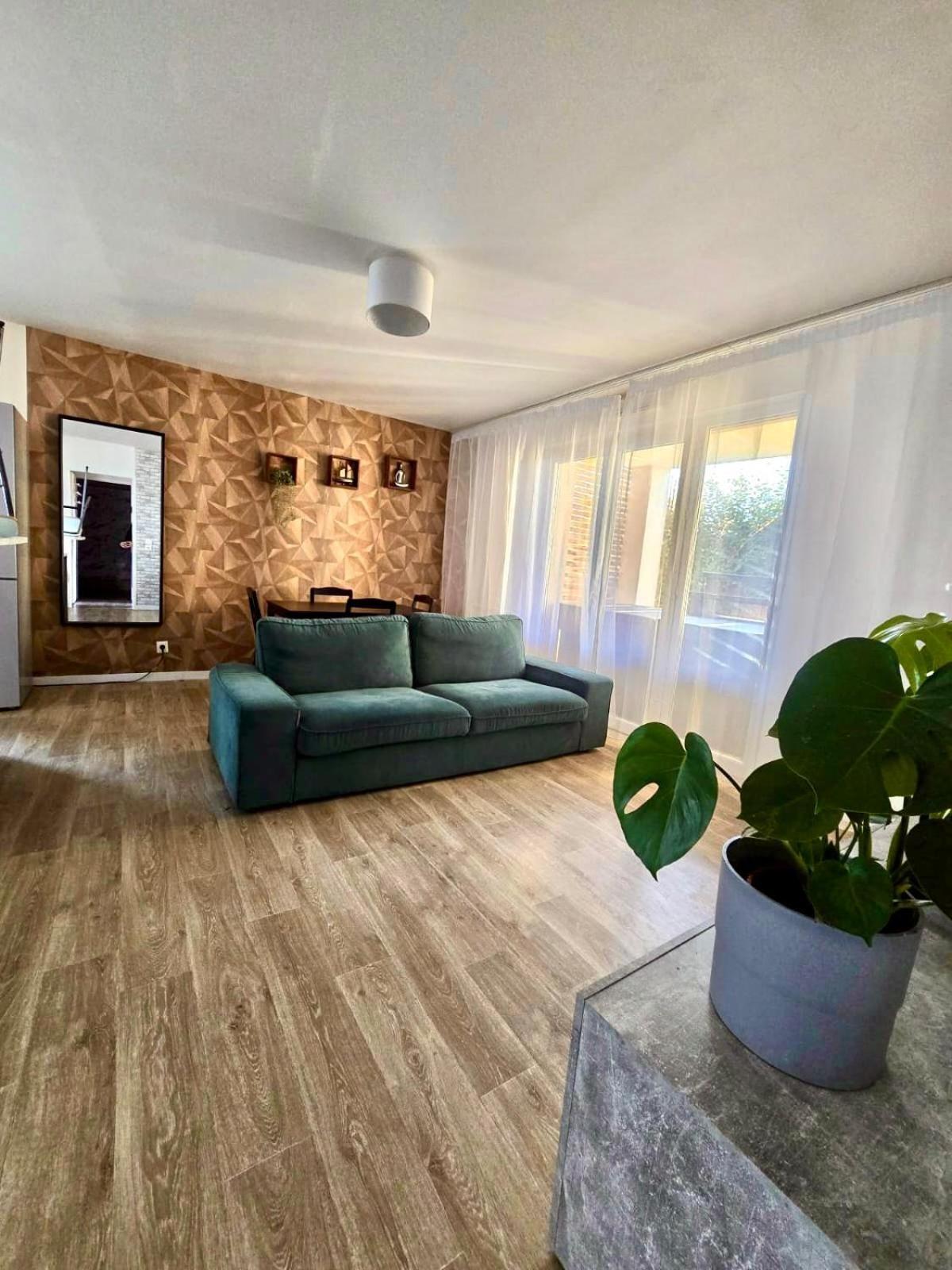 Appartement Rez De Chaussee Avec Parking Prive Orléans Exteriör bild